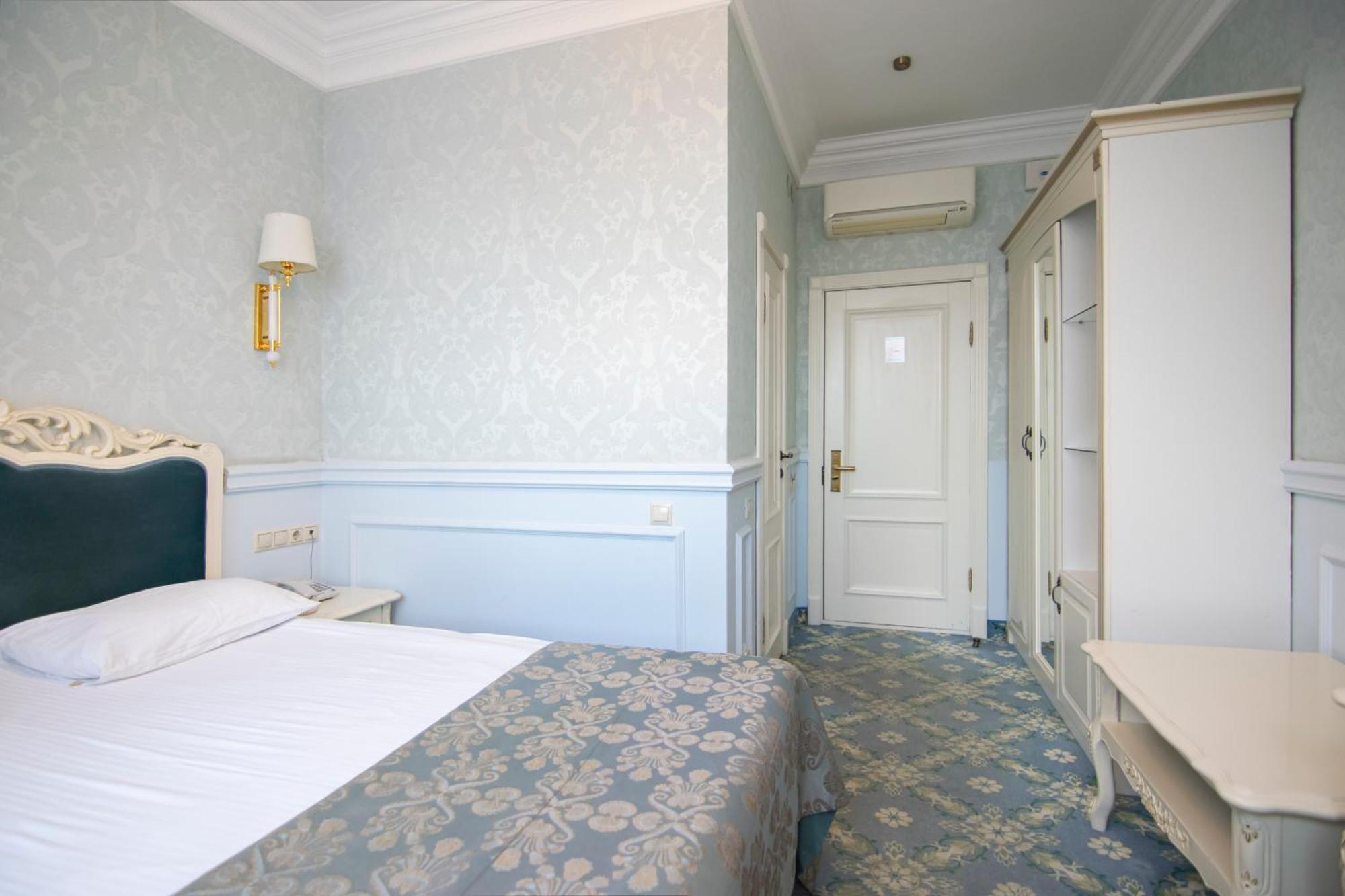 Royal Olympic Hotel Kiev Dış mekan fotoğraf